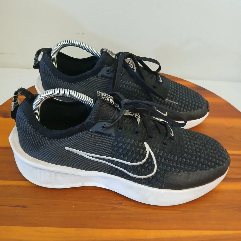 Nike Interact Run Men 7.5 Black Road Running Shoes Sneakers FD2291-001